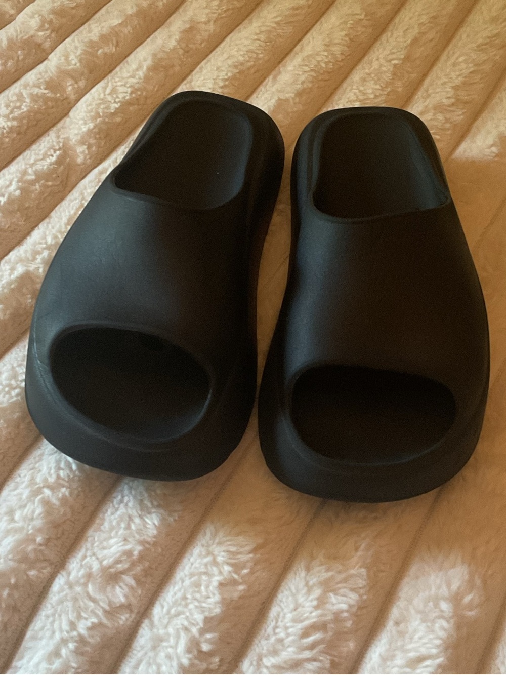 Minimalist Black Slide Sandals